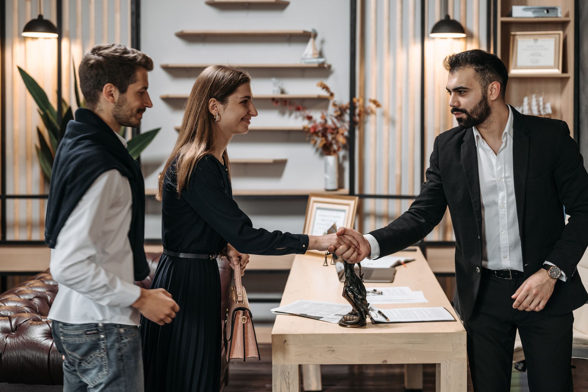 Job Interview Handshake: What to Do Before, During, and After the Grip